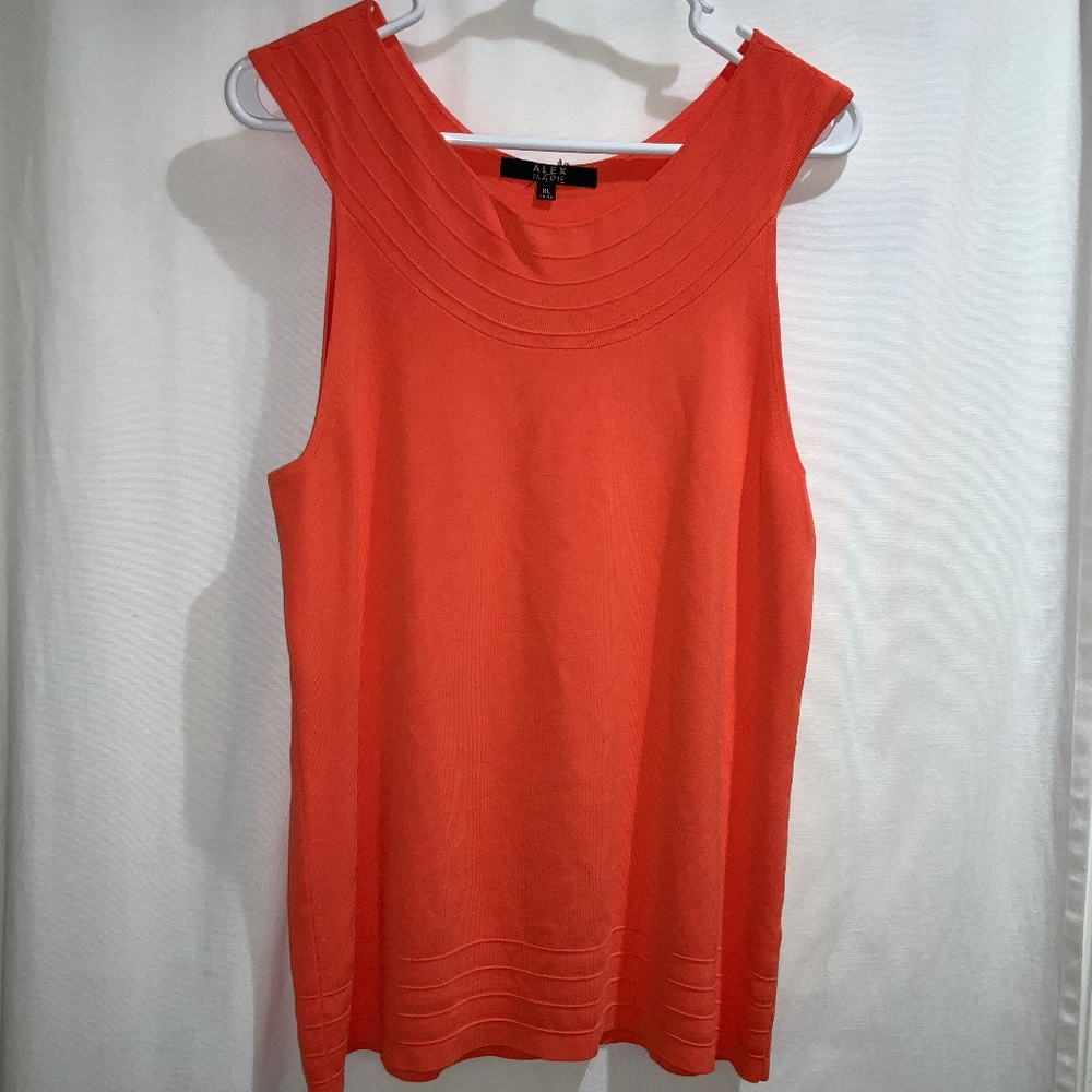 Alex Marie Sz XL sleeveless top jersey knit yoke neckline